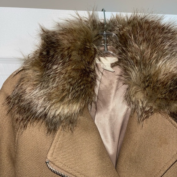 Winter coat - Picture 3 of 3